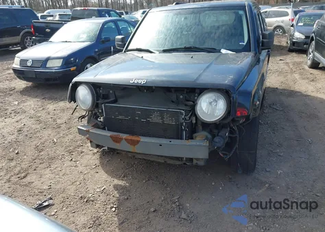 2009 Jeep Patriot Limited from USA, damaged, VIN 1J4FF48B19D192275